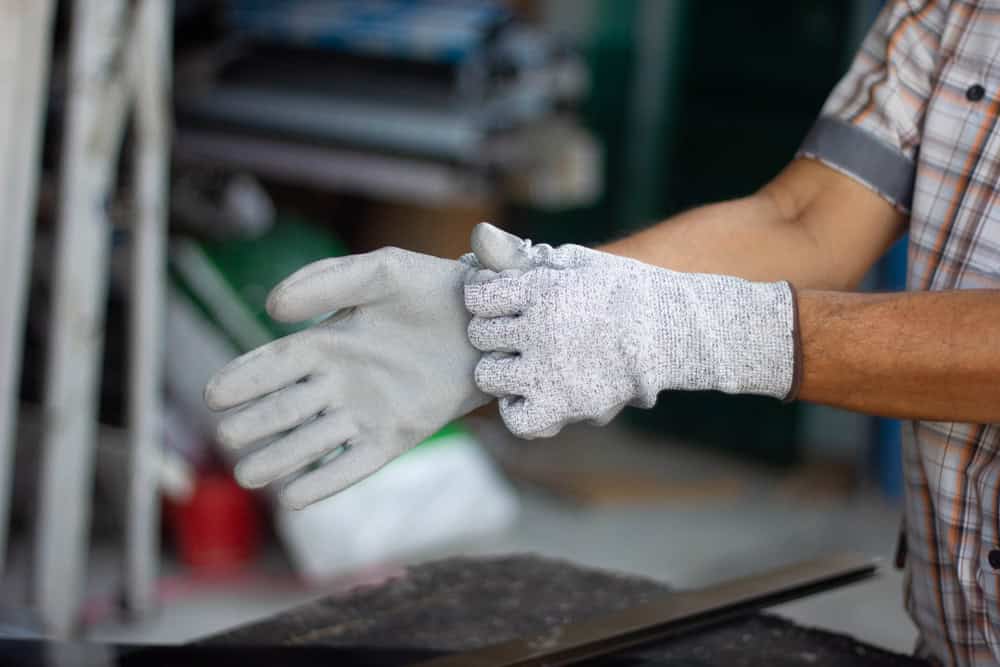 ความสำคัญของถุงมือกันบาดคือเสริมความปลอดภัยในการทำงาน