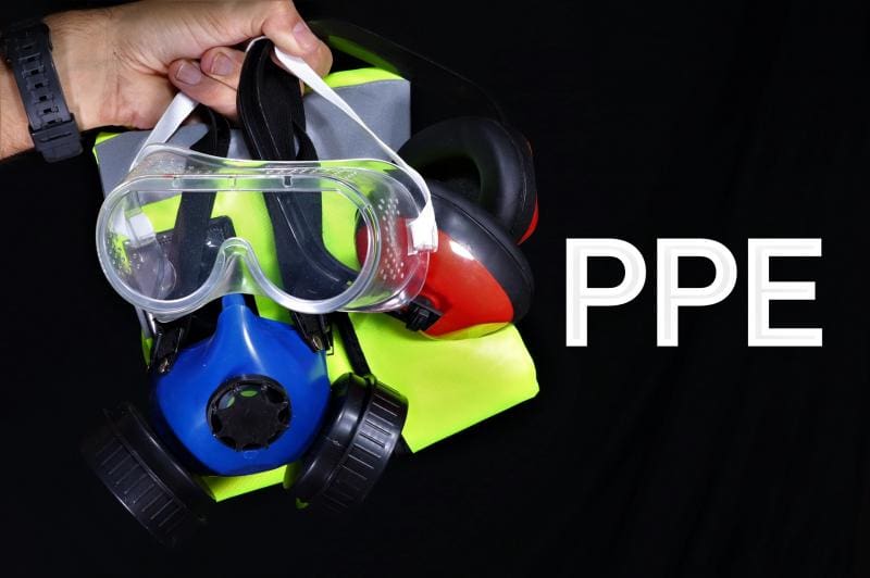 ควรตรวจสอบอุปกรณ์ PPE เสมอเพื่อลดจำนวนอุบัติเหตุ ลดค่าใช้จ่ายที่เกิดจากการบาดเจ็บหรืออุปกรณ์ชำรุด